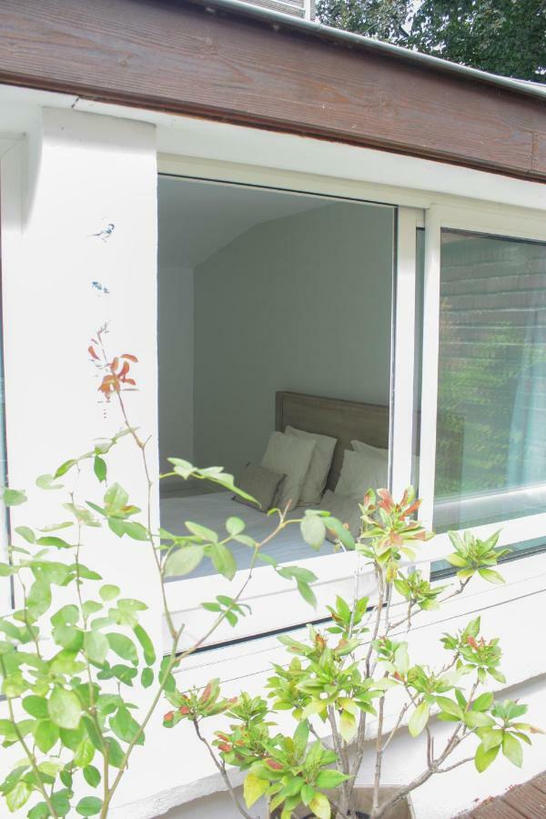 Bed & Breakfast Au Calme - D'hote M Et Me Collet 2*