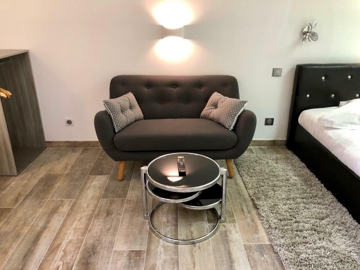 Little Plaza Apartamento