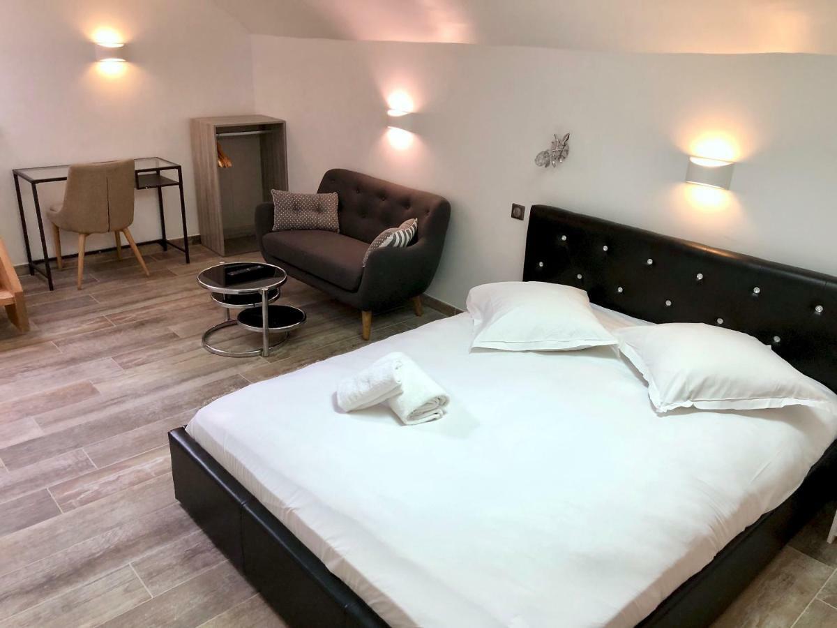Apartamento Little Plaza