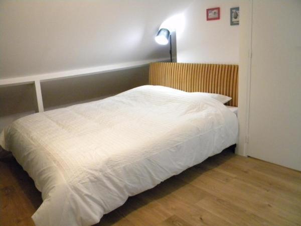 Appartement - Proche Metro - Stationnement Gratuit *