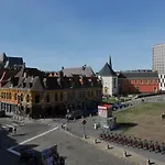 La Clique Hotel