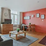 Comfortable Flat At The Heart Of Old Lille Close To Stations - Welkeys
