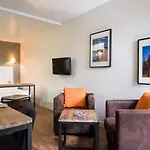 Vieille BÔurse - Cosy studio close to stations&old city - Welkeys