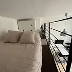 Tres Bel Appartement A 2 Pas Du Theatre Sebastopol