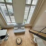 Tres Bel Appartement A 2 Pas Du Theatre Sebastopol