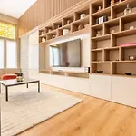 Luxueux Logement Design 4 Ch Climatise