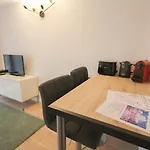 Lille Grand Place Studio Center