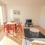 Lille Republique-Nice And Bright Flat With Balcony