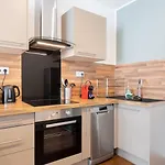 Renovated Apartment 3Bed 2Bath