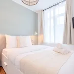 Renovated Apartment 3Bed 2Bath