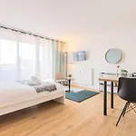 Close To The City Centre - Appartment Confortable