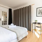 Vieux Lille Bright Fully-Equipped Apartment!