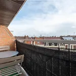 Nice Apartment Lille Balcony + Parking!