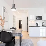 Superbe Appartement Sur La Grand Place, Avec Vue !