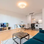 Spacious Apartment With Parking And Balcony!