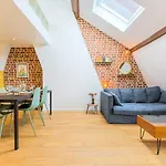 Charming Bright Flat In Vieux Lille.