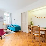 Center Apartment With Lots Of Charm