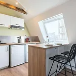 Old Lille - Equipped And Bright Studio !