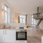 Spacious And Bright Studio In The Center.