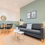 Apartment For 4 In Front Of Lille Flandres Station