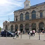 Calm Flat Ideally Located In Old Lille + Parking!