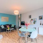 Calm Flat Ideally Located In Old Lille + Parking!
