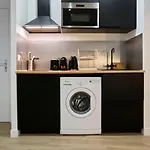 Equipped Studio In The Heart Of The Stations