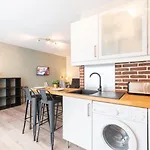 Fully-Equipped Apartment Near The Center Of Lille