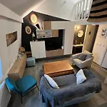 La Petite Place Lille St Maurice