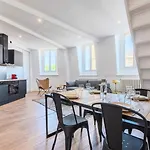 Duplex 2 Bedrooms 2 Bath