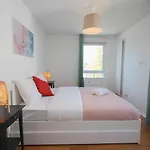 Apartment 2Ch Elevator, Terrace, Private Parking.