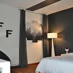 Au Coeur Du Jardin