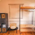 Old Town - Nice And Functional Apt