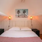 Old Town - Nice And Functional Apt
