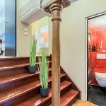 Modern Loft 2-8 People, Lille