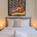 Appartement Une Chambre, Proche Metro