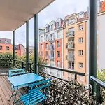 Bel Appartement Bien Situe Avec Balcon Et Parking