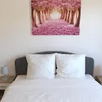 Appartement Avec 2 Chambres Et Parking Prive