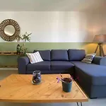 L Oasis