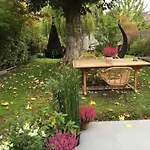 Petit Cocon Lillois:Cheminee & Jardin
