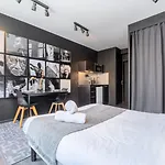 Studio Located On The Grand Place!