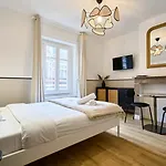 Maison 5 Chambres & 5 Sdb Proche Metro & Commerces