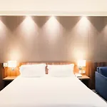 Holiday Inn Express Lille Centre By Ihg
