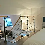 Little Suite - Nathan