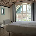 Little Suite - Coline