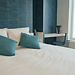 Little Suite - Alix