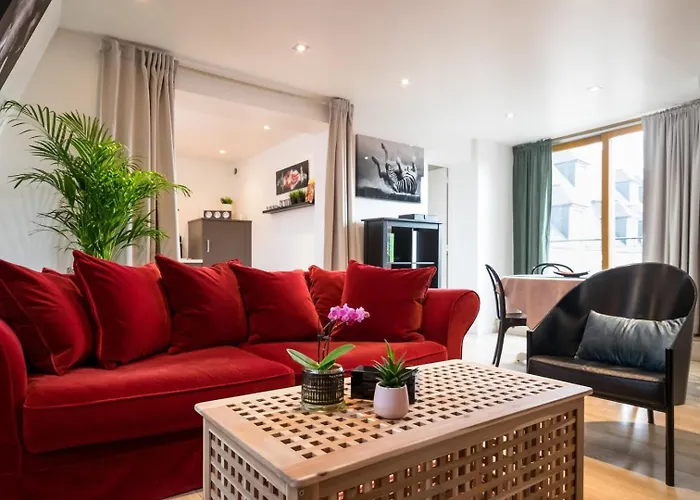 2 Bedroom Apartment In The Heart Of The Old Town