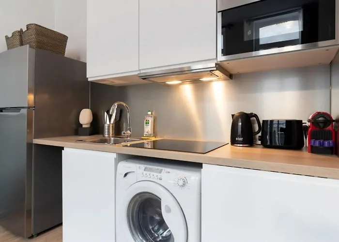 Lille Hypercentre - Bright Apartment!