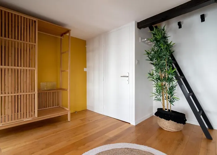 Unique 3 Bed House In Old Lille!