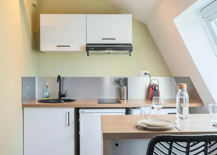 Old Lille - Equipped And Bright Studio !